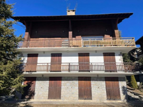 Appartement magnifique vue montagne dans chalet